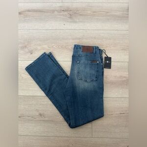 7 SEVEN ALL MANKIND Boys Blue Jeans 👦
*NEW WITH TAGS 🏷️
